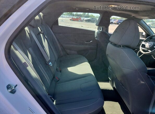 KMHLS4DG5SU996831 2025 HYUNDAI ELANTRA White 