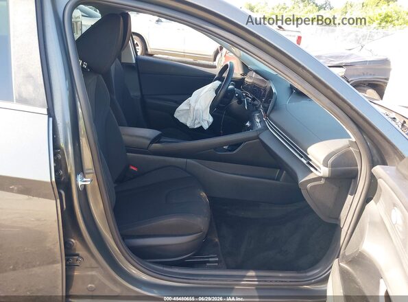 KMHLS4DG6SU071488 2025 HYUNDAI ELANTRA Gray Սալոնի դիմացի տեսք