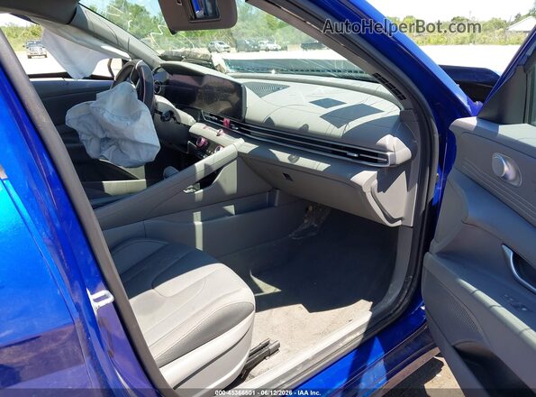 KMHLS4DG7SU908488 2025 HYUNDAI ELANTRA Blue Սալոնի դիմացի տեսք