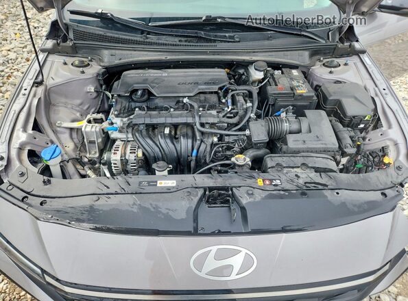 KMHLS4DG8SU883133 2025 HYUNDAI ELANTRA Silver Vista interior trasera