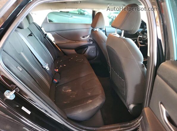 KMHLS4DG9RU794956 2024 HYUNDAI ELANTRA Black Հետևի նստատեղերի տեսք