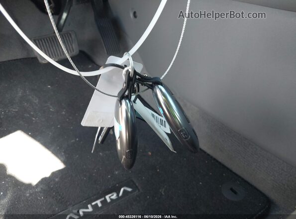 KMHLS4DG9SU967073 2025 HYUNDAI ELANTRA Красный Вид панели приборов