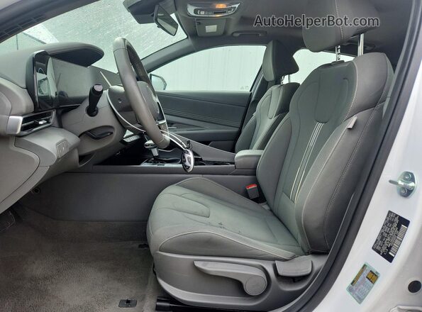 KMHLS4DGXSU924040 2025 HYUNDAI ELANTRA White 