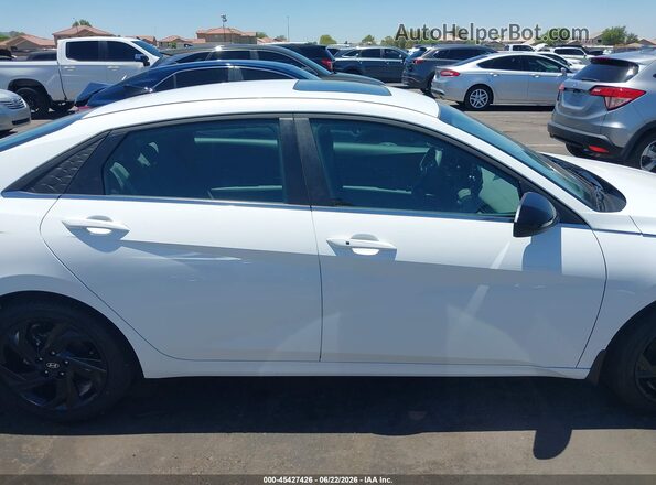 KMHLS4DGXTU169344 2026 HYUNDAI ELANTRA White Widok wnętrza 360 stopni