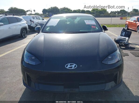 KMHM24AA2SA093106 2025 HYUNDAI IONIQ 6 Black Rear interior view