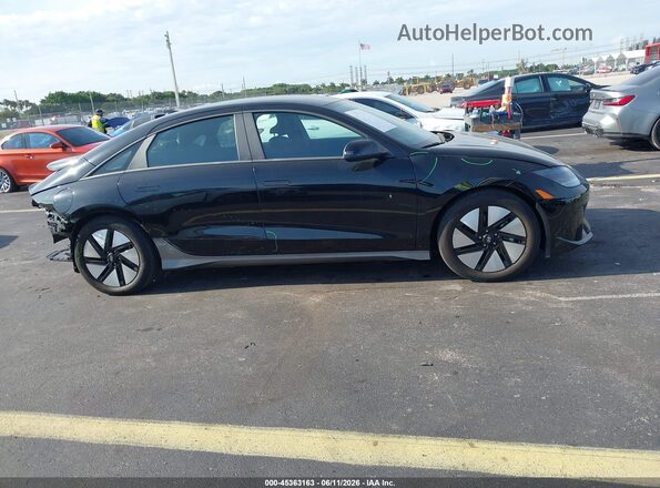 KMHM24AA2SA093106 2025 HYUNDAI IONIQ 6 Black 360 interior view