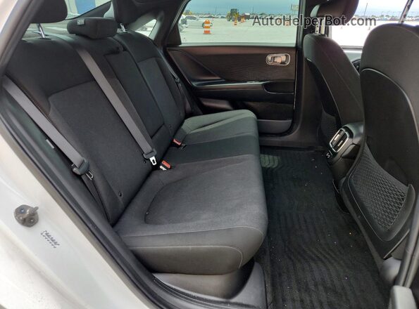 KMHM24AA7RA071922 2024 HYUNDAI IONIQ White Հետևի նստատեղերի տեսք