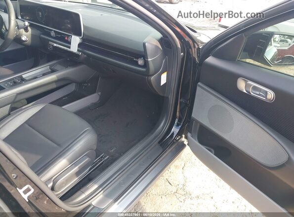 KMHM34AA3PA048857 2023 HYUNDAI IONIQ 6 Черный Вид салона спереди