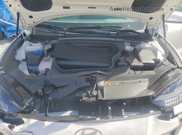 KMHM34AA9SA114708 2025 HYUNDAI IONIQ White 