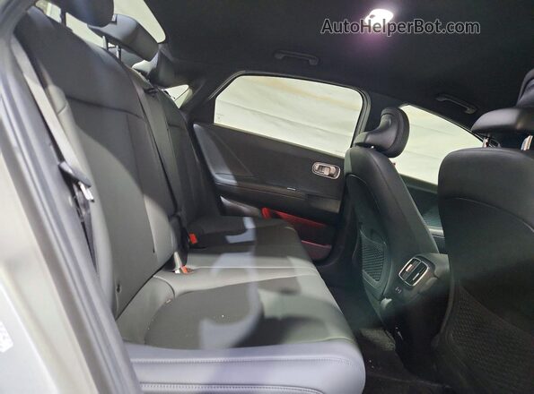 KMHM34AC6RA077001 2024 HYUNDAI IONIQ Silver Widok tylnych siedzeń