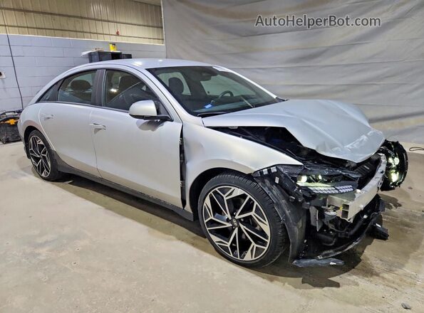 KMHM34AC6RA077001 2024 HYUNDAI IONIQ Silver Przód prawy