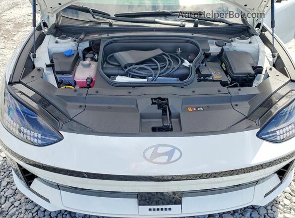 KMHM54AA2RA073620 2024 HYUNDAI IONIQ White 