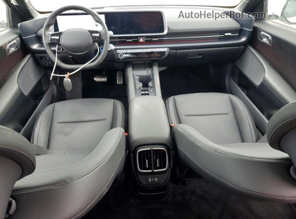 KMHM54AA2SA093906 2025 HYUNDAI IONIQ White 