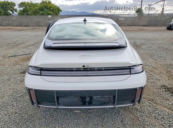 KMHM54AA2SA093906 2025 HYUNDAI IONIQ White 