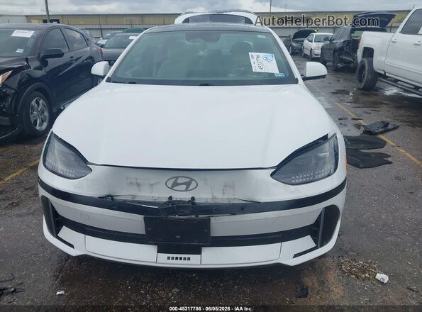 KMHM54AC2RA055068 2024 HYUNDAI IONIQ 6 White Vista del salpicadero