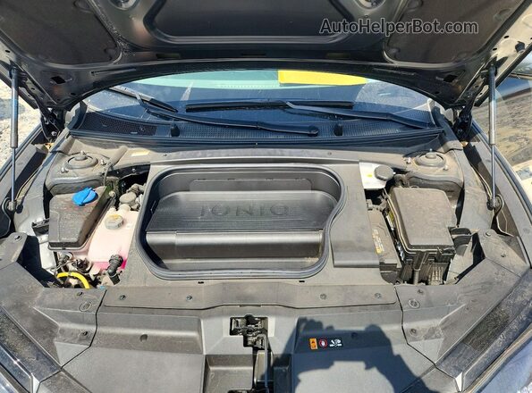 KMHM54AC6PA047794 2023 HYUNDAI IONIQ Black Widok wnętrza z tyłu