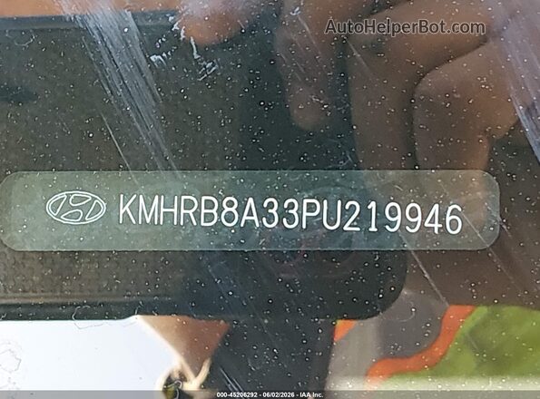 KMHRB8A33PU219946 2023 HYUNDAI VENUE Black Շարժիչի բաժամունքի տեսք