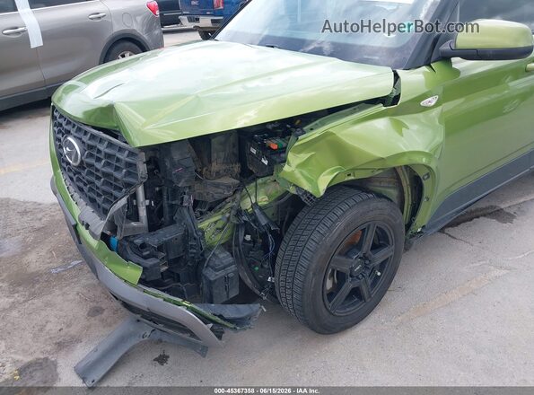 KMHRB8A37LU028119 2020 HYUNDAI VENUE Green წინა ხედი