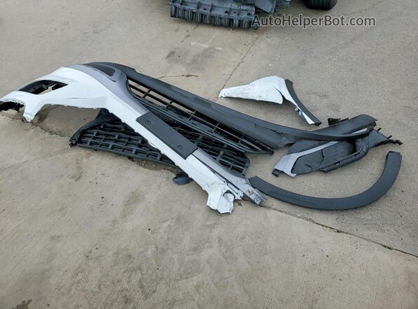 KMHRB8A37TU439312 2026 HYUNDAI VENUE Белый Вид подкапотного пространства