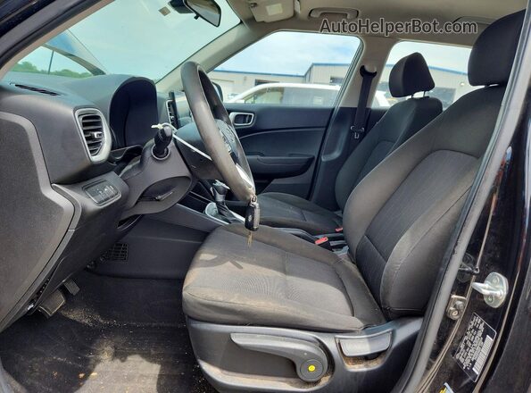KMHRB8A38MU095524 2021 HYUNDAI VENUE Black Front interior view