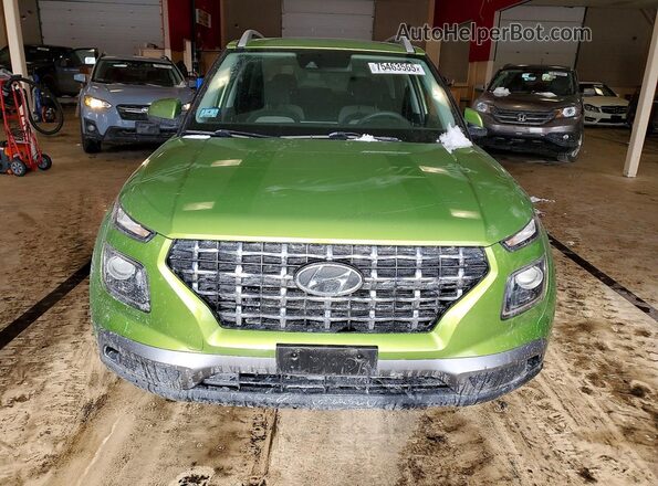 KMHRC8A30LU016939 2020 HYUNDAI VENUE Зеленый Вид спереди