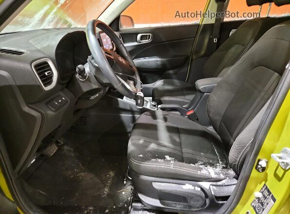 KMHRC8A30LU053313 2020 HYUNDAI VENUE Green 