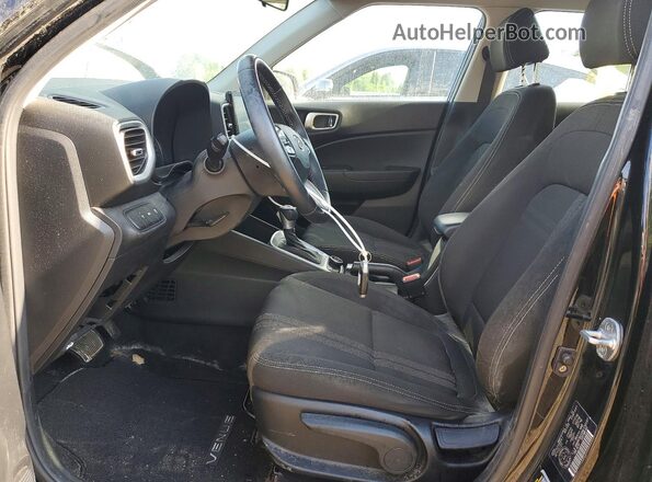 KMHRC8A30NU150157 2022 HYUNDAI VENUE Черный Вид салона спереди