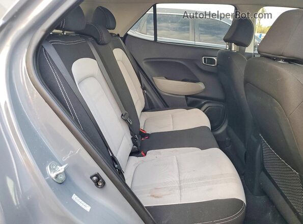 KMHRC8A30PU237379 2023 HYUNDAI VENUE Серый Вид задней части салона