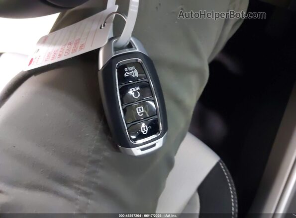 KMHRC8A30TU421747 2026 HYUNDAI VENUE White წინა პანელის ხედი