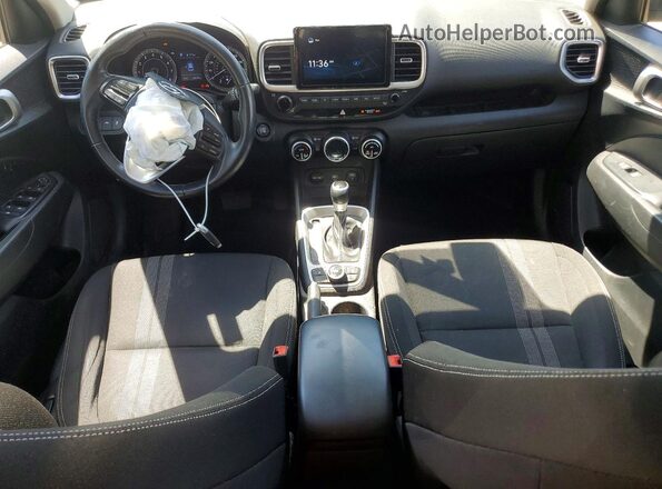 KMHRC8A31MU092347 2021 HYUNDAI VENUE Gray Առջևի վահանակի տեսք