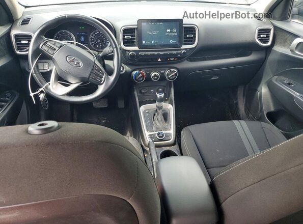 KMHRC8A31MU095328 2021 HYUNDAI VENUE Black Dashboard view