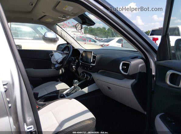KMHRC8A31PU248195 2023 HYUNDAI VENUE Silver Front interior view