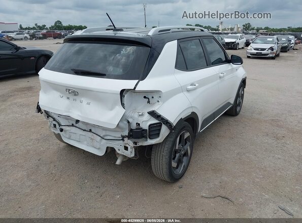 KMHRC8A31RU324341 2024 HYUNDAI VENUE White უკანა მარჯვენა