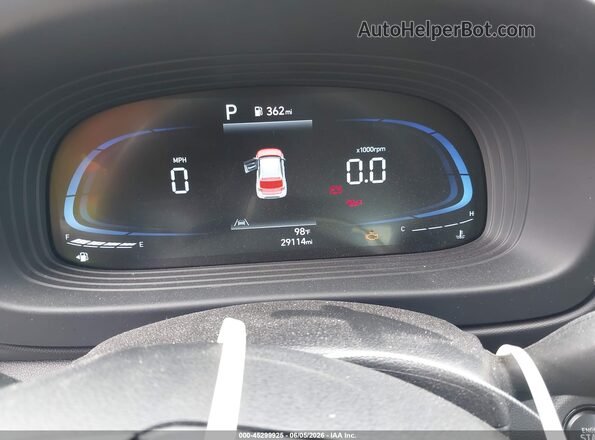 KMHRC8A31RU324341 2024 HYUNDAI VENUE White უკანა სავარძლების ხედი