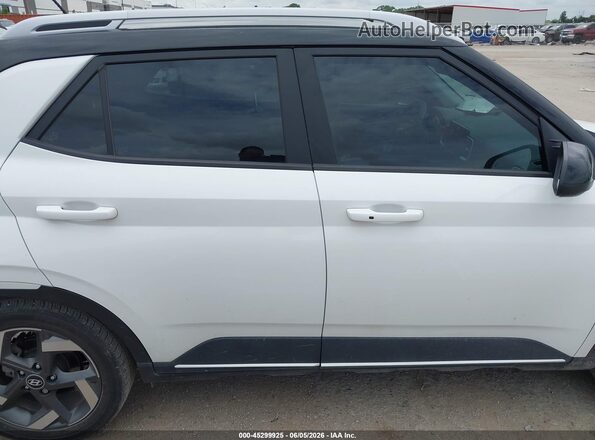 KMHRC8A31RU324341 2024 HYUNDAI VENUE White სალონის 360-გრადუსიანი ხედი