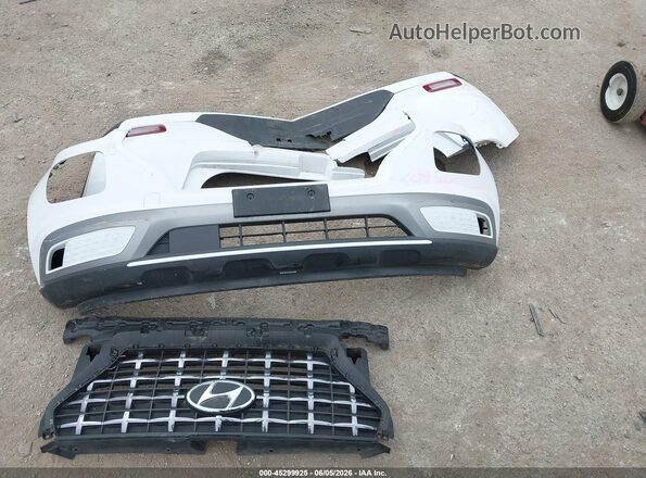 KMHRC8A31RU324341 2024 HYUNDAI VENUE White ხელსაწყოთა პანელის ხედი