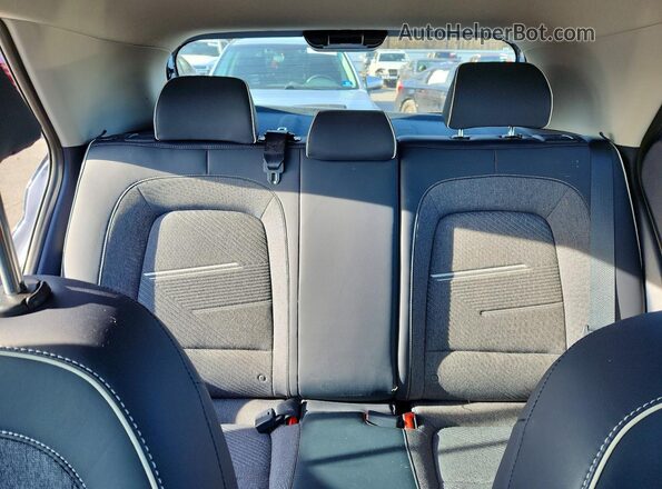 KMHRC8A32RU288210 2024 HYUNDAI VENUE Blue Հետևի նստատեղերի տեսք