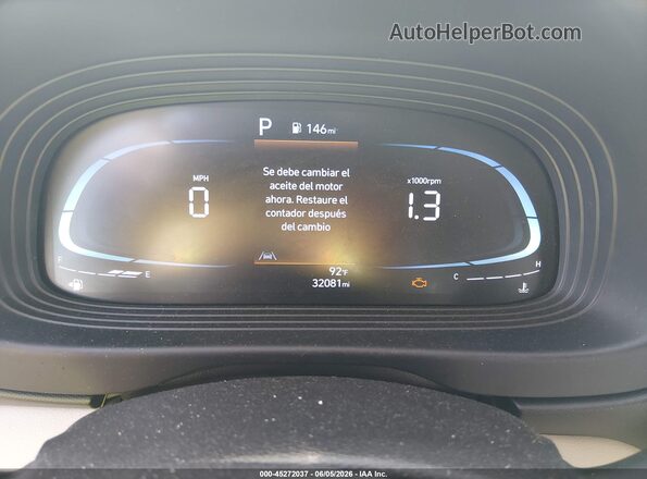 KMHRC8A32RU326860 2024 HYUNDAI VENUE Gray Rear seats view