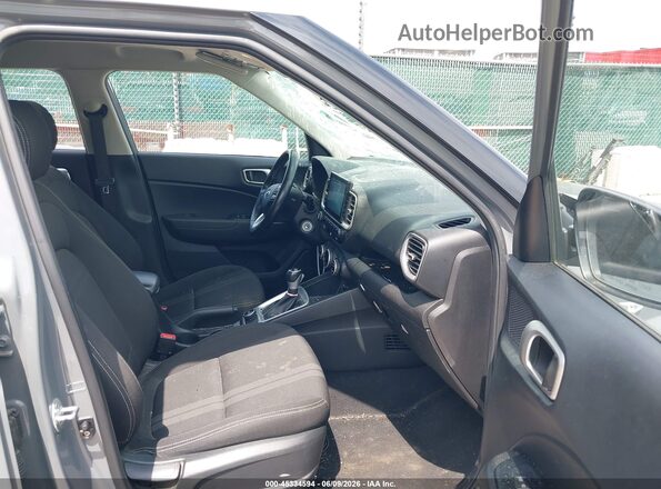 KMHRC8A33MU072598 2021 HYUNDAI VENUE Gray Вид салону спереду