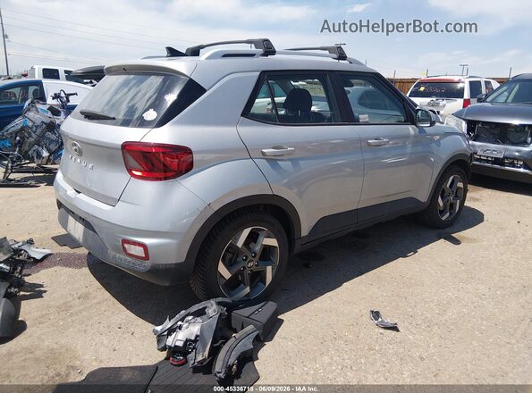 KMHRC8A33MU100559 2021 HYUNDAI VENUE Silver უკანა მარჯვენა