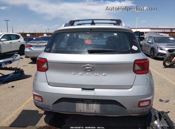 KMHRC8A33MU100559 2021 HYUNDAI VENUE Silver 