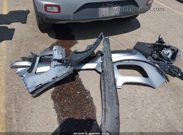 KMHRC8A33MU100559 2021 HYUNDAI VENUE Silver წინა პანელის ხედი