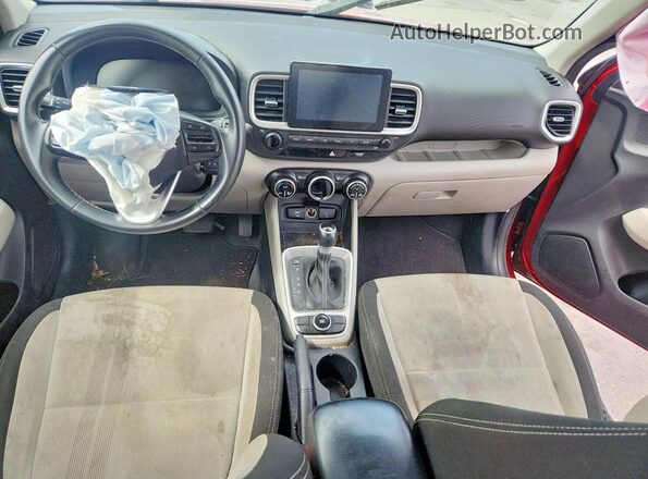KMHRC8A33PU277407 2023 HYUNDAI VENUE Red Vista del salpicadero