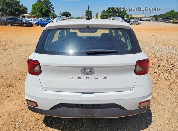 KMHRC8A33RU290032 2024 HYUNDAI VENUE White Widok z tyłu