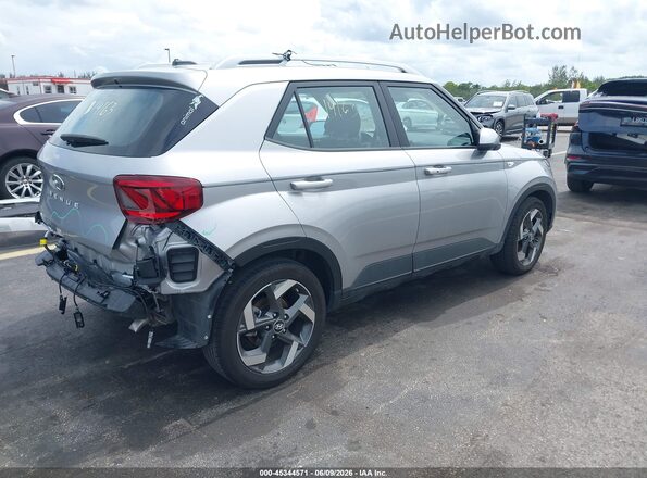 KMHRC8A33SU413561 2025 HYUNDAI VENUE Silver Rear right