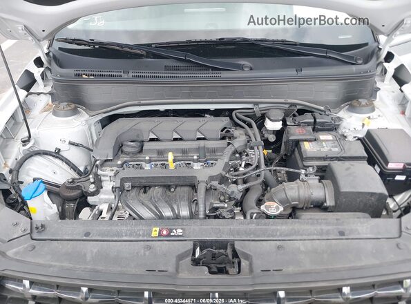 KMHRC8A33SU413561 2025 HYUNDAI VENUE Silver Rear view