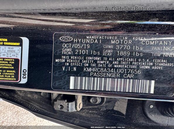 KMHRC8A34LU017656 2020 HYUNDAI VENUE Black Engine compartment view