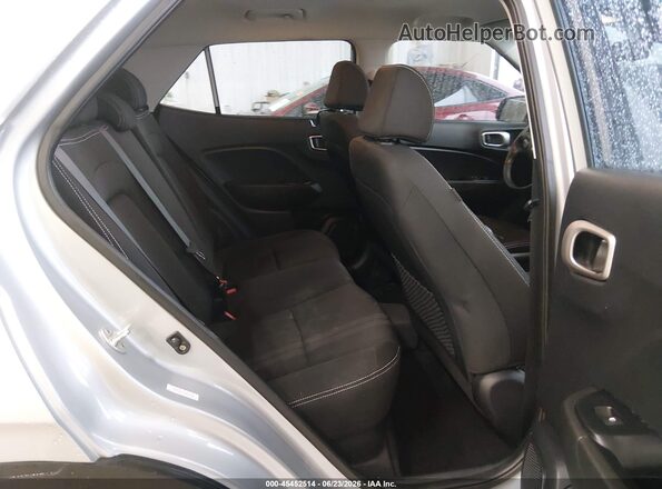KMHRC8A34MU072156 2021 HYUNDAI VENUE Silver VIN կոդի պիտակի տեսք