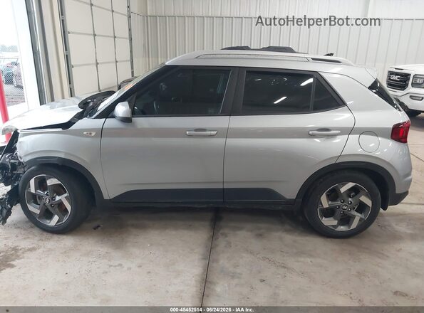 KMHRC8A34MU072156 2021 HYUNDAI VENUE Silver Սալոնի 360 աստիճան տեսք