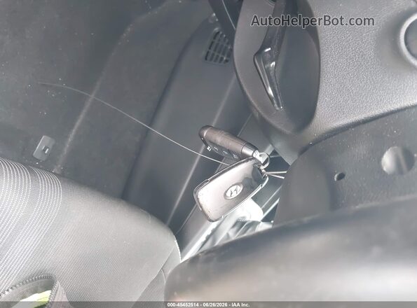 KMHRC8A34MU072156 2021 HYUNDAI VENUE Silver 
